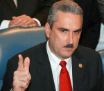 Tomas Rivera Schatz no respeta la Constitución de Puerto Rico y mucho menos su gente.